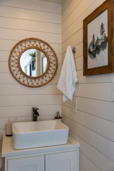 New The Sunset Luxury Container Home Fredericksburg Ngoại thất bức ảnh